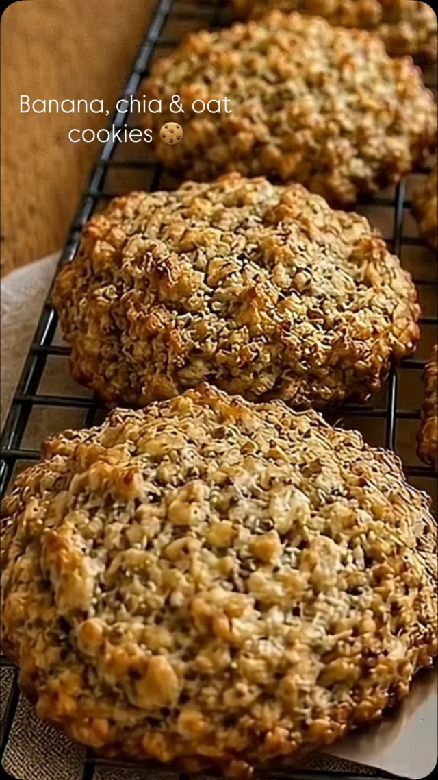 Soft, naturally sweet, and made with pantry staples 🍌✨
These banana, chia & oat cookies are the easiest little zero-fuss treat—perfect for lunchboxes or a quick snack.

Ingredients

* 2 ripe bananas, mashed
* 1½ cups rolled oats
* 2 tbsp chia seeds
* ¼ cup peanut butter or almond butter
* 1 tsp vanilla extract
* ½ tsp cinnamon
* ¼ tsp salt
* 2 tbsp maple syrup
* ¼ cup dark chocolate chips or raisins (optional)

Instructions

1. Preheat oven to 180°C and line a baking tray with parchment paper.
2. In a bowl, mash bananas until smooth.
3. Add oats, chia seeds, nut butter, vanilla, cinnamon, salt, and maple syrup. Mix until well combined.
4. Fold in chocolate chips or raisins if using.
5. Scoop spoonfuls onto the tray and flatten slightly into cookie shapes.
6. Bake for 12–15 minutes until golden and set.
7. Let cool completely for the best texture.

#healthysnacks #easyrecipes #oatcookies #refinedsugarfree #plantbasedsnacks quickrecipes homemadegoodness simpleingredients snackideas bakingmadeeasy